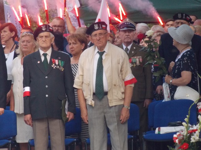 Obchody rocznicy Powstania Warszawskiego na cmentarzu komunalnym w Gorzowie zorganizował Lubuski Okręg Światowego Związku Żołnierzy Armii Krajowej.