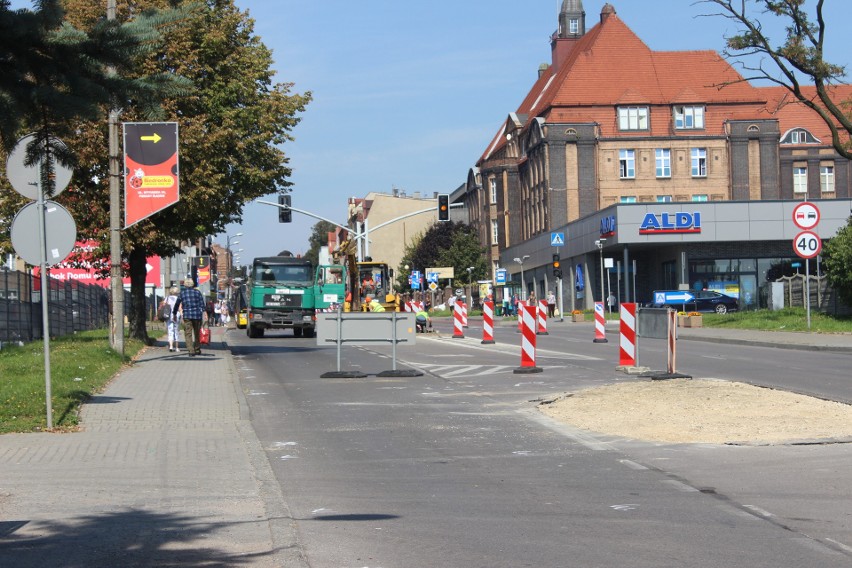 Trwa remont ul. Bytomskiej w Piekarach Śląskich. Prace...