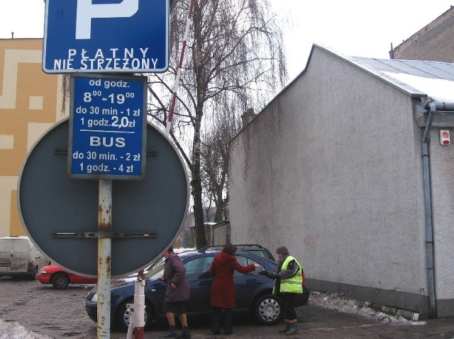Kierowcy którzy parkują w Jarosławiu dłużej niż pół godziny, płacą dwa razy więcej niż dotychczas