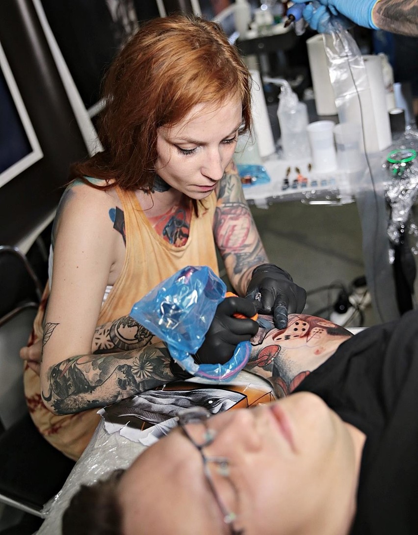 Tattoofest 2018 w Krakowie. Dziewczyny z tatuażem [ZDJĘCIA]