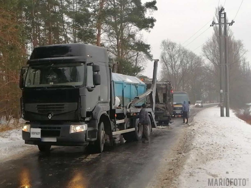 Kolizja śmieciarki w Kotorzu Wielkim.