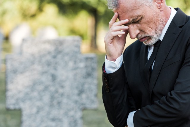 Nieetyczne praktyki zakładów pogrzebowych powinny niebawem odejść do lamusa