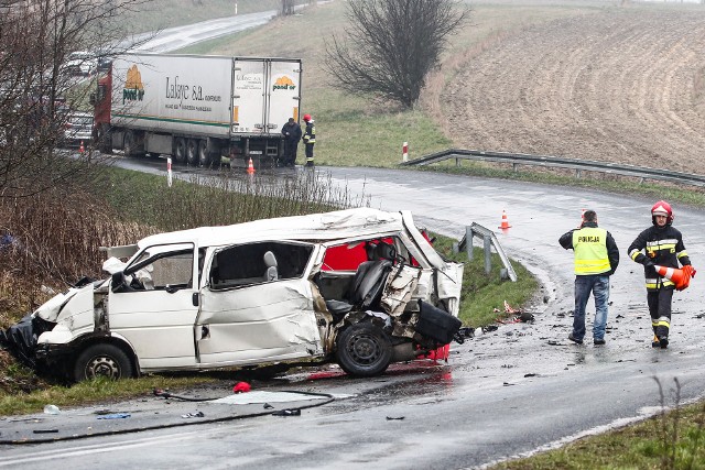 W Wielką Sobotę, 26 marca 2016 r., w wyniku wypadku w Weryni zginęło pięciu piłkarzy.