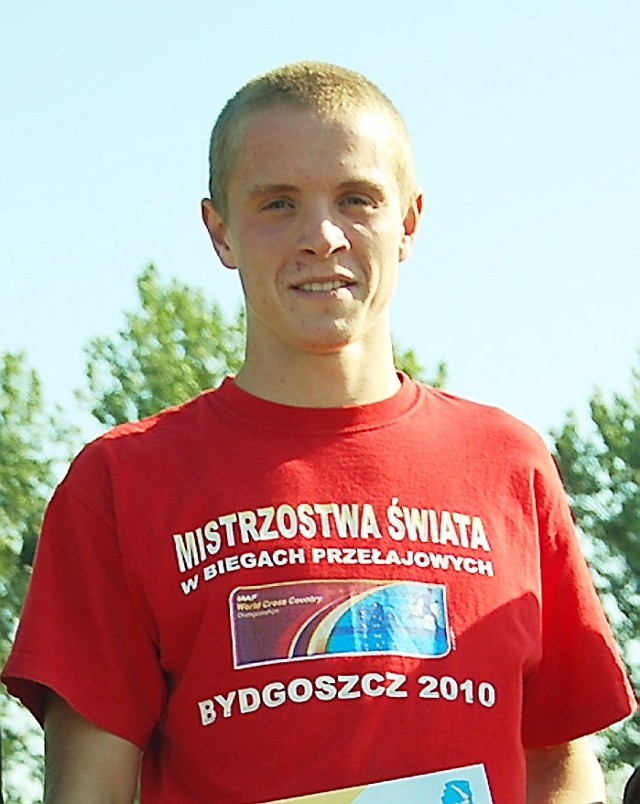 Dystans 1500 m najszybciej pokonał Daniel Leśniewski (4:32,8) z ZSZ w Brodnicy.