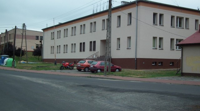 Do gwałtu miało dojść w budynku komunalnym przy ul. Południowej w Woli Krzysztoporskiej.