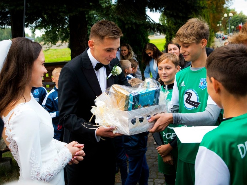 Joanna Wąsowicz i Piotr Dobosz na ślubnym kobiercu