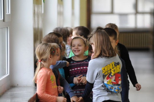 Nadal toczy się bój o sześciolatki w polskich szkołach