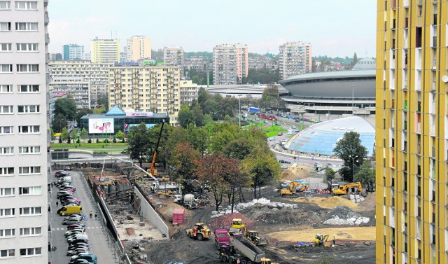 Po dawnym varietes Centrum u Michalika nie ma śladu od blisko roku. Plac był zapleczem budowy dla firmy, która przebudowuje centrum Katowic. Ale docelowo na działce ma stanąć hotel