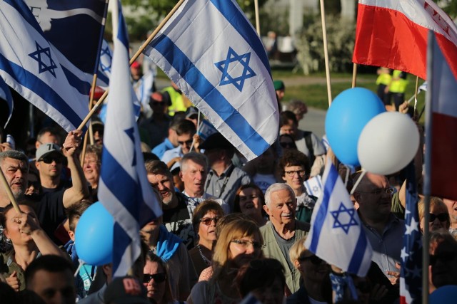 W niedzielne popołudnie przez centrum Wrocławia przeszedł Marsz dla Izraela