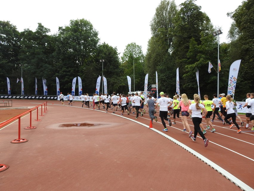 3. PKO Bieg Charytatywny w Białymstoku na stadionie ZOS...