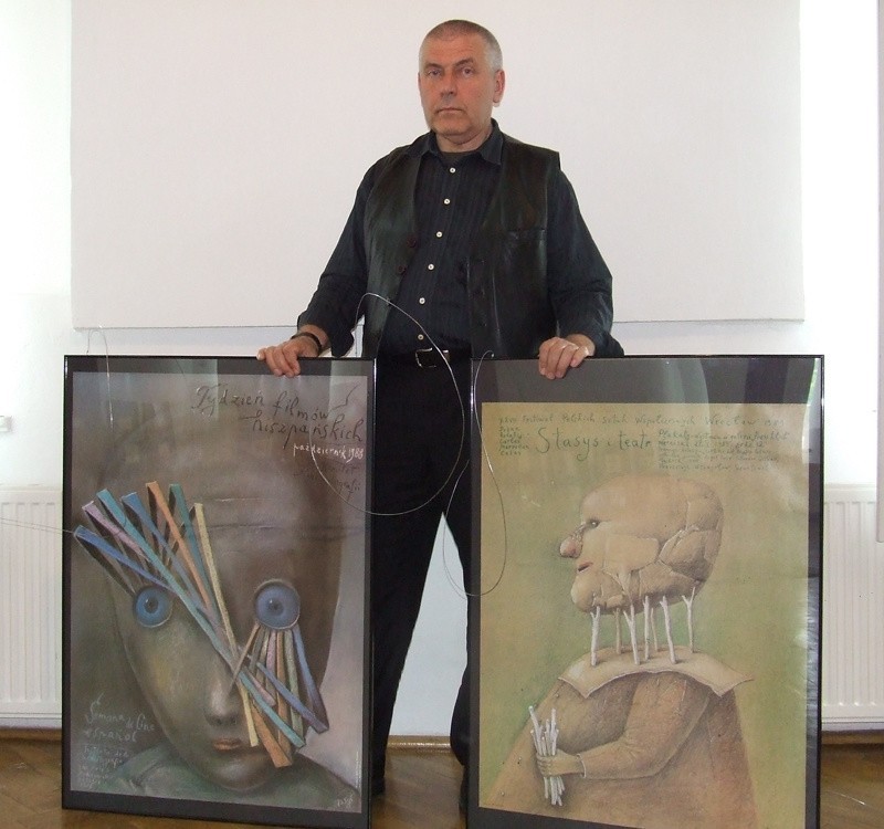 Artysta Stasys Eidrigevicius prezentuje swoje prace.