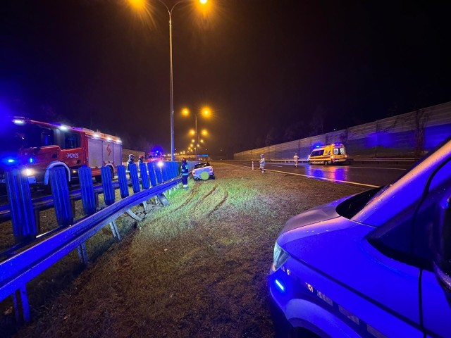 Na autostradzie A1 pod Toruniem doszło do kolizji z udziałem auta osobowego