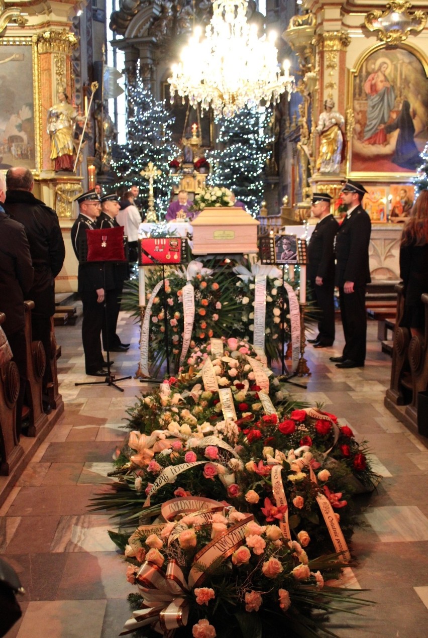 Pogrzeb druha Grzegorza Dziadkowca z OSP Niepołomice