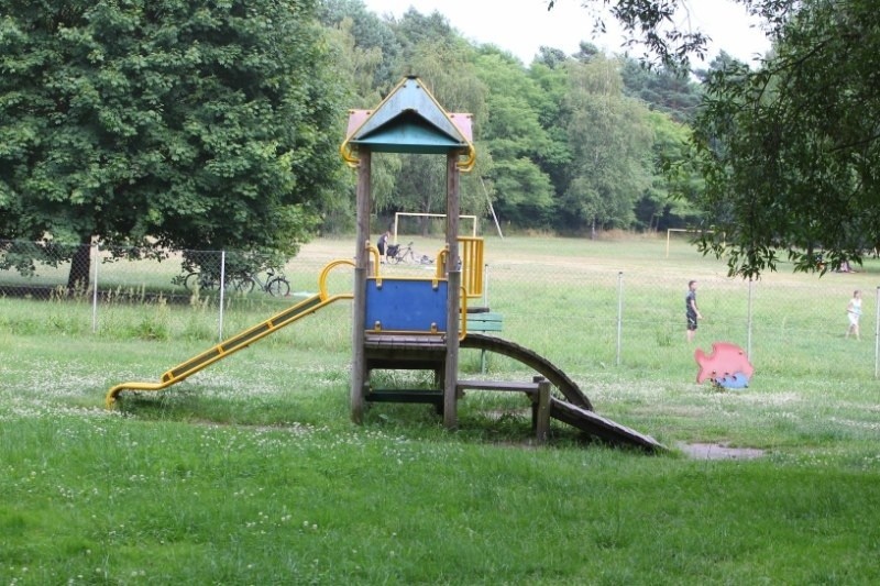 Strzeszynek: Na pół wakacji zamknęli plac zabaw