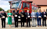 Obchody 95-lecia Ochotniczej Straży Pożarnej w Smerdynie z udziałem ważnych gości. Druhowie w prezencie dostali nowy wóz strażacki