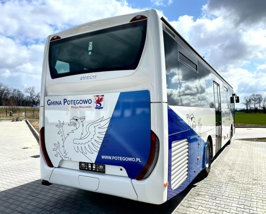 Nowy autobus w gminie Potęgowo - Iveco Crossway posiadający...