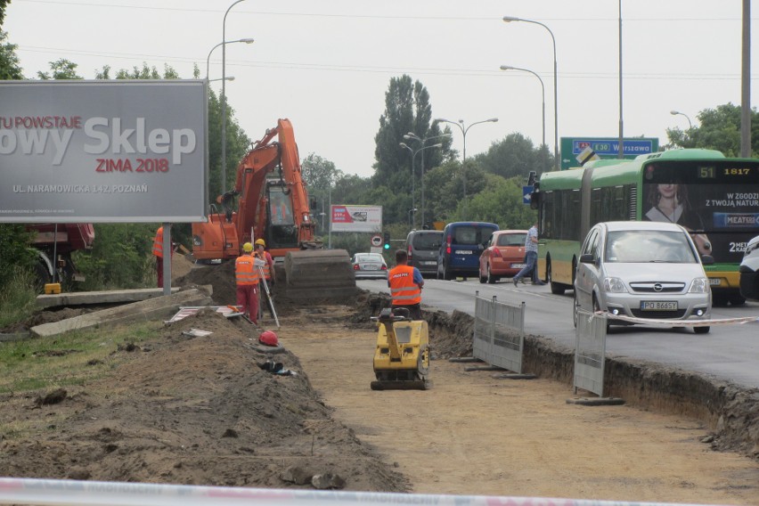 Poznań: Na ul. Naramowickiej powstaje nowy pas przy budowie Lidla [ZDJĘCIA]