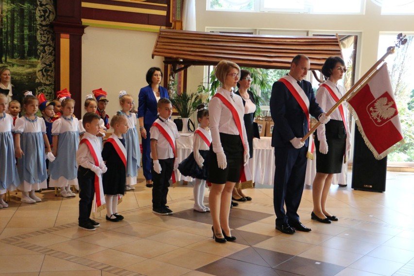 Skępskie przedszkole otrzymało sztandar. Jubileusz "Jedyneczki" [ZDJĘCIA]