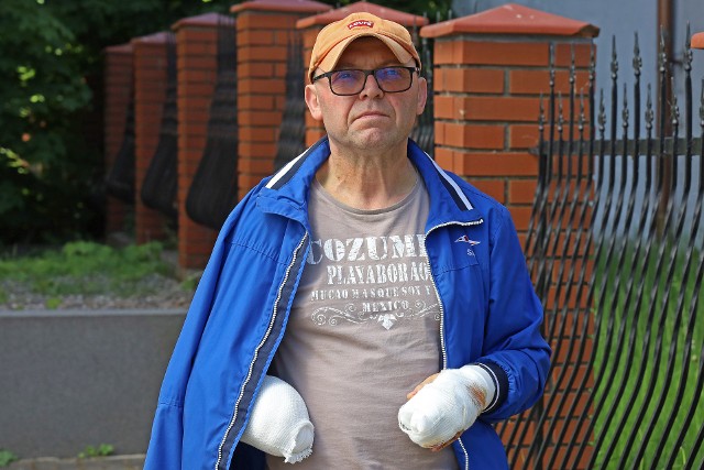 Janusz Piechocki w wypadku stracił rękę i palce u drugiej dłoni. - Gdyby nie ten człowiek, który mnie uratował, straciłbym też życie - mówi.