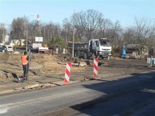 Częstochowa: Remont Warszawskiej w pełni. Prace potrwają do połowy roku [ZDJĘCIA]