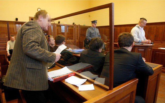 Pierwszy wyrok na "Fryzjera" dotyczył udziału w grupie przestępczej związanej z Arką Gdynia. Na zdjęciu proces z listopada 2008 r.