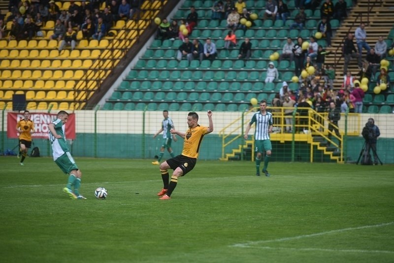 GKS Katowice wygrał drugi mecz pod wodzą Piotra Piekarczyka....