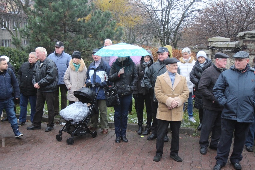 Pogrzeb Jerzego Cnoty. Wybitny śląski aktor spoczął na...