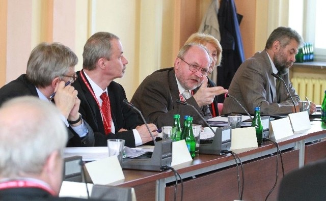 W konferencji wzięli udział między innymi profesorowie: Bronisław Marciniak, rektor Uniwersytetu Adama Mickiewicza w Poznaniu, Wiesław Banyś, przewodniczący Konferencji Rektorów Uniwersytetów Polskich i rektor Uniwersytetu Śląskiego, Jacek Guliński podsekretarz stanu w Ministerstwie Nauki i Szkolnictwa Wyższego, Regina Renz, rektor Uniwersytetu Jana Kochanowskiego w Kielcach a także Jerzy Nikitorowicz rektor Uniwersytetu w Białymstoku.   