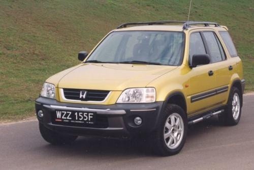 Fot. Z. Podbielski: Hondę CR-V wprowadzono na europejskie rynki w 1997 r. Następcę zaprezentowano w 2002 r.