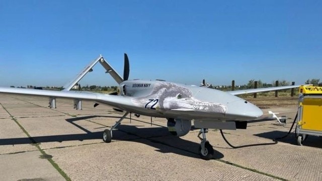 Dron Bayraktar TB2 należący do armii ukraińskiej