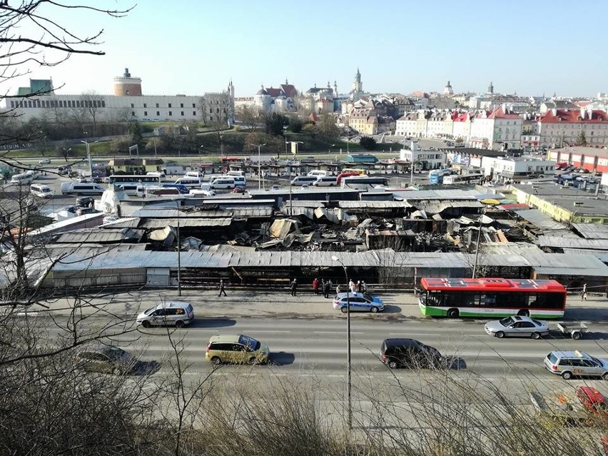 Pożar targowiska przy ul. Ruskiej. Płonął teren o powierzchni 2,5 tys. metrów kwadratowych