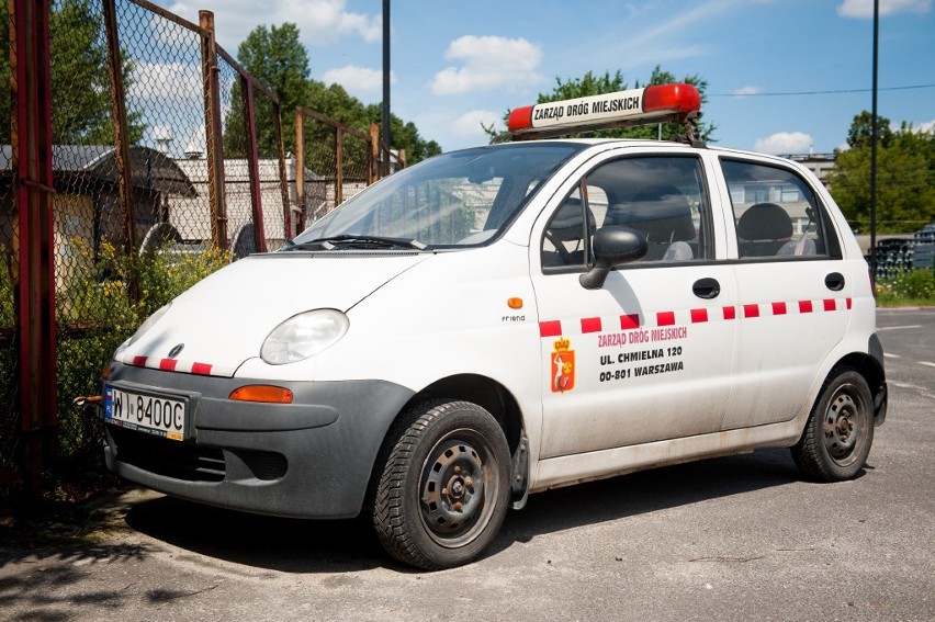 Trzy Matizy i trzy Lanosy. Przez lata służyły w warszawskim...