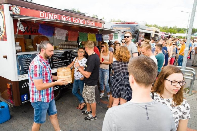 Zlot food trucków w Białymstoku [FOTO]