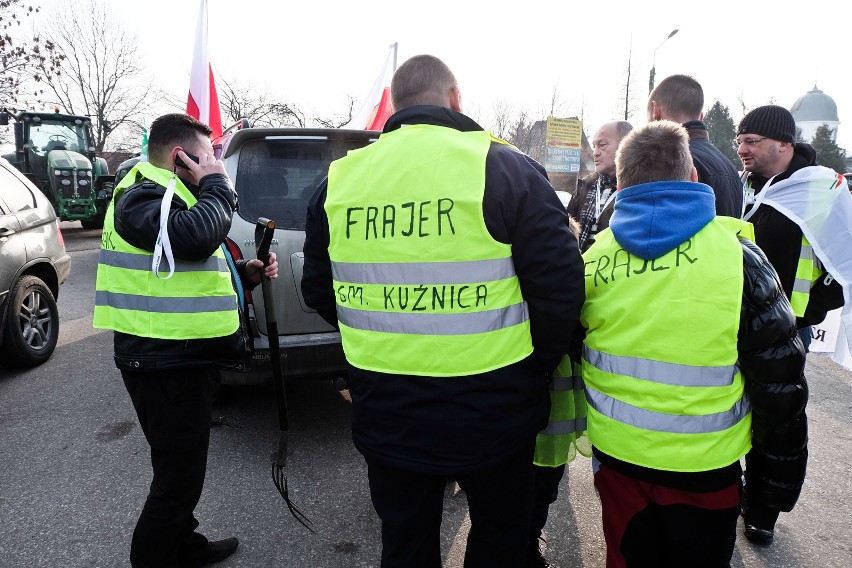 Rolnicy zapowiadają protesty w całej Polsce. Będą blokować...