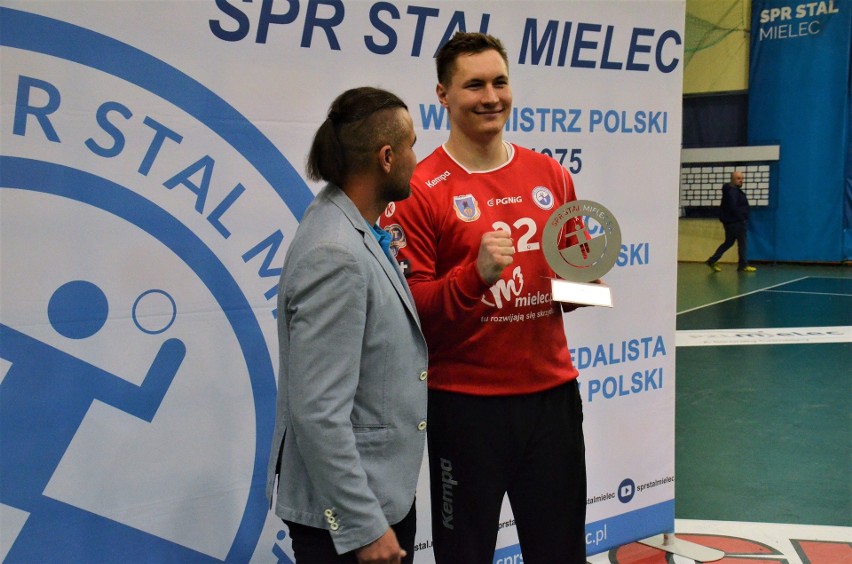 SPR Stal Mielec pokonała w drugim meczu barażowym Nielbę...