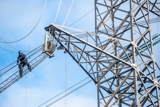 Firma Energa podaje na swoich stronach internetowych, gdzie w najbliższych dniach planowane są wyłączenia dostawy prądu. Dotyczą one także wielu miast oraz miejscowości regionu koszalińskiego. Sprawdź pełną listę na kolejnych slajdach >>>