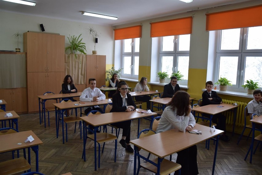 Egzamin gimnazjalny 2017 w Częstochowie ZDJĘCIA