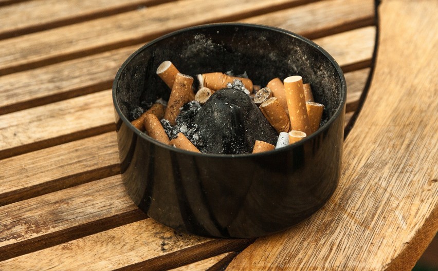 Holenderski Lidl przestanie sprzedawać papierosy. Czy zakaz dotrze do Polski?