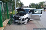 Lawina nieszczęść na parkingu w Połańcu. Rozbite trzy auta i... przystanek  