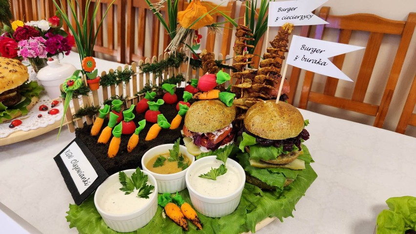 Kurp-Burger 2023. Kto wygrał trzecią edycję smakowitego konkursu organizowanego przez Centrum Kultury-Biblioteki i Sportu w Lelisie?