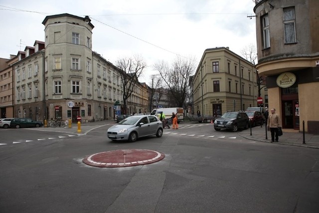 Rondo "naleśnikowe" na ulicach Kazimierza