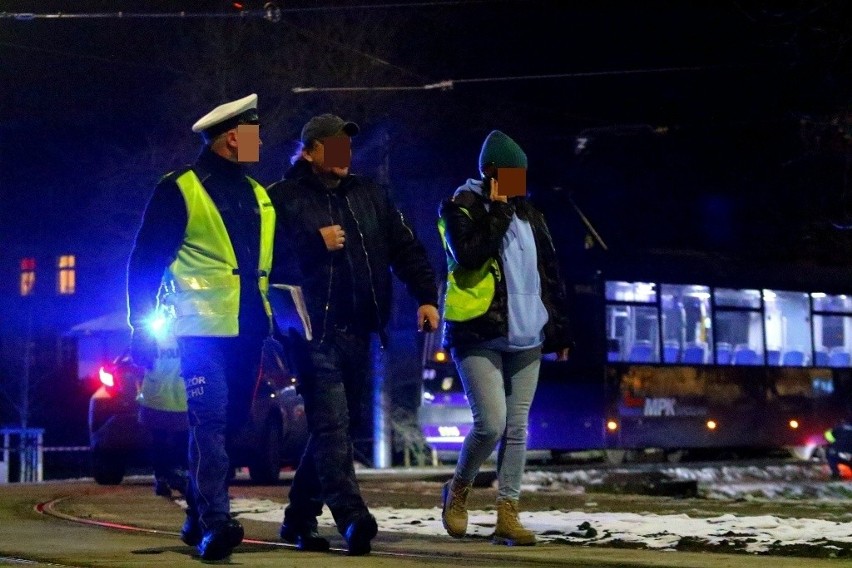 Tragiczny wypadek na pętli w Leśnicy. Na torach znaleziono...