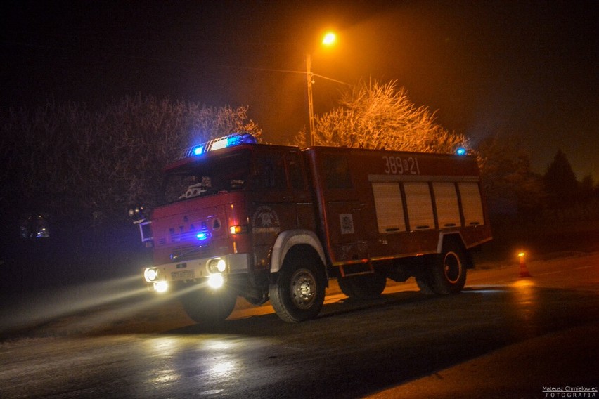 Wypadek dwóch ciężarówek i busa w Zabrniu. Jedna osoba została ranna [ZDJECIA]