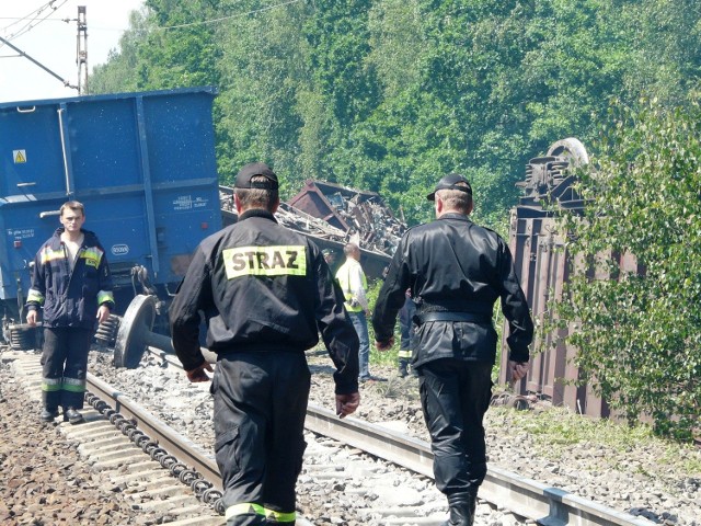 Pociąg towarowy wykoleił się na odcinku między Nadodrzem i Popowicami. Nikt nie został poszkodowany. Autobusy MPK przewożą pasażerów PKP między dworcem Nadodrze a ul. Suchą.