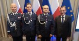 Policjanci z Połańca z medalami za niesienie pomocy z narażeniem życia. W wydarzeniu wziął udział minister Mariusz Kamiński. Zdjęcia