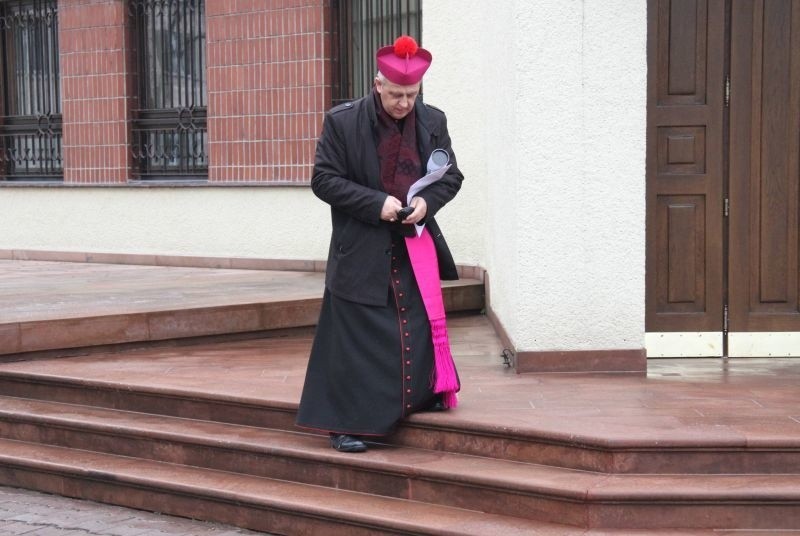 Biskup Jan Piotrowski wprowadzony w obowiązki