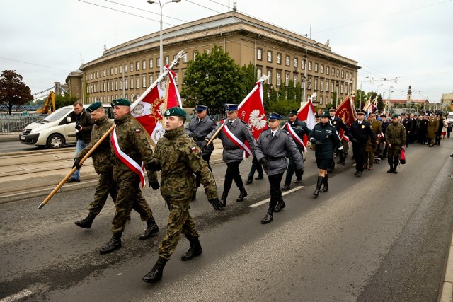 Wolne za święto w niedzielę - 3 maja. Czy należy się wolne za 3 maja 2015?