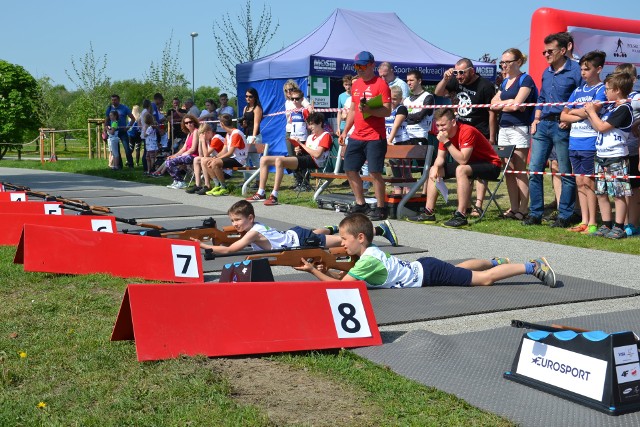 Biathlon dla każdego w Żorach: sportowa i rodzinna zabawa