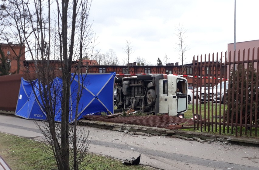 Tragiczny wypadek na ul. Powstańców Warszawy w Bydgoszczy....