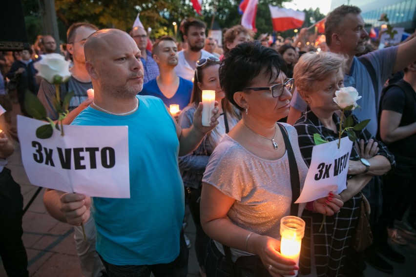 24 lipca 2017. Protest w obronie niezależności sądów na...